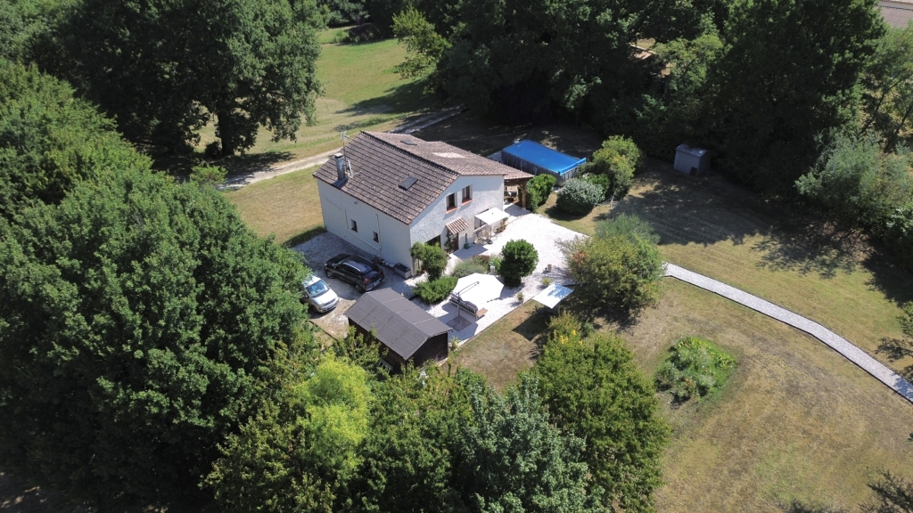 Castelsagrat 3-bed house 
