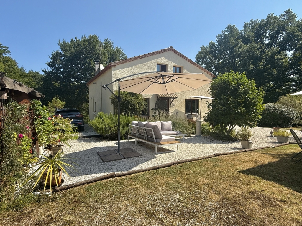 Castelsagrat 3-bed house