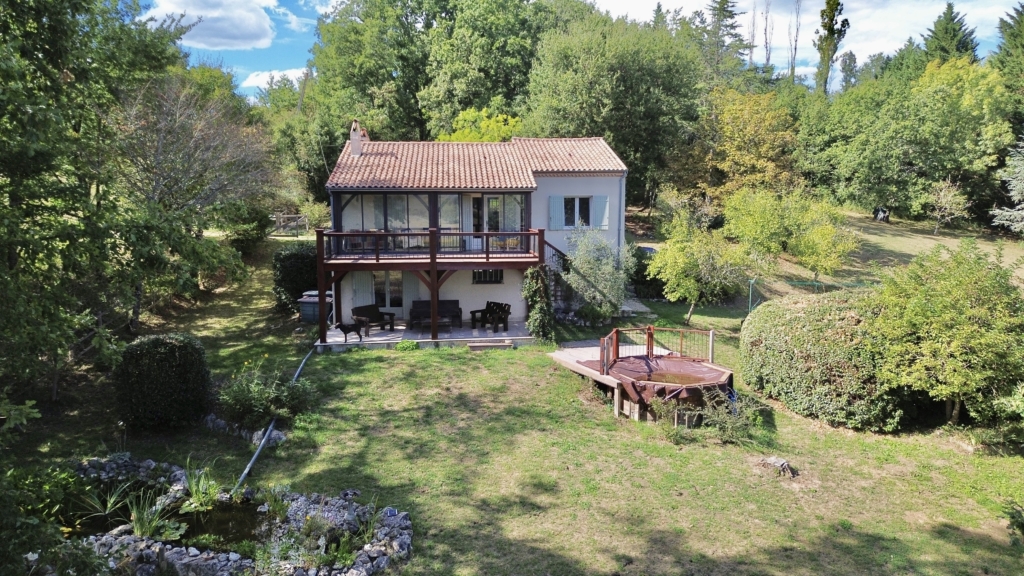 Renovated 3-Bed home with stunning valley views