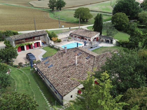 quercy stone farmhouse with gite, apartment and pool