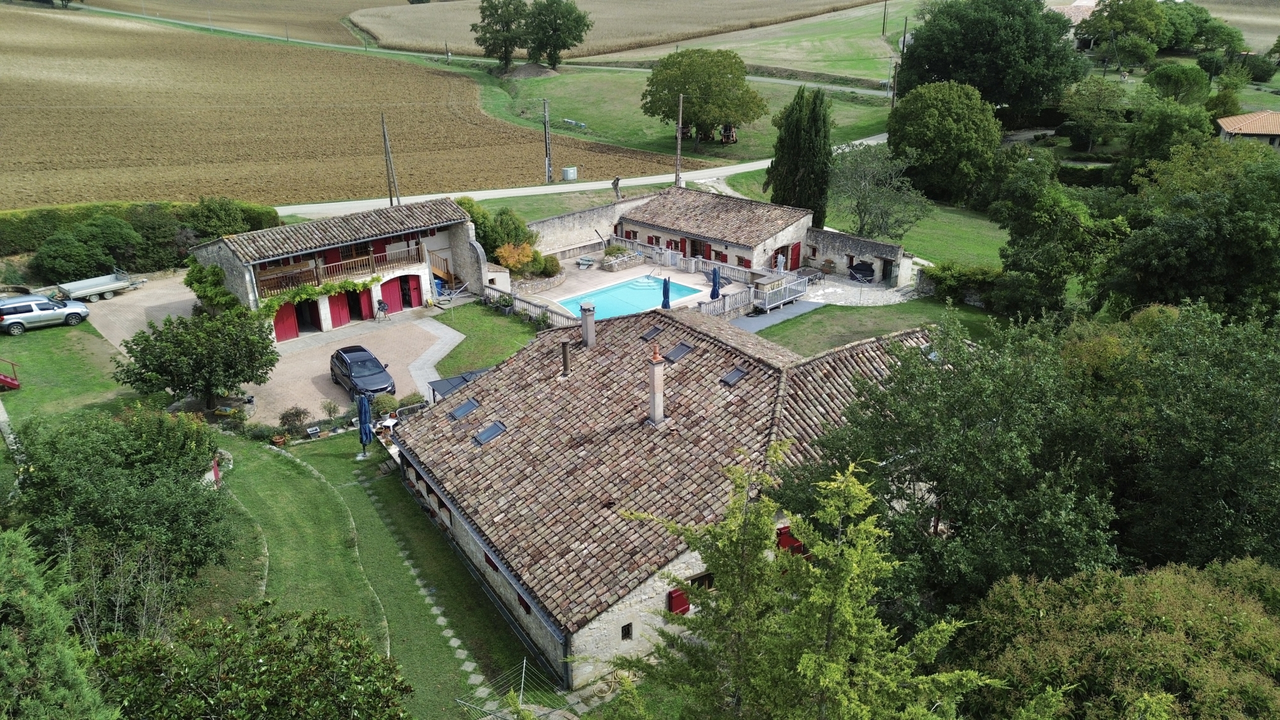 quercy stone farmhouse with gite, apartment and pool