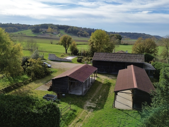 Equestrian estate with 18 ha Castelsagrat
