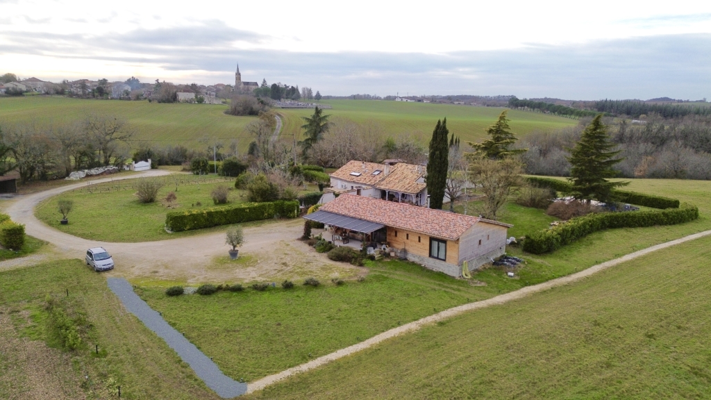 eco domaine with four dwellings