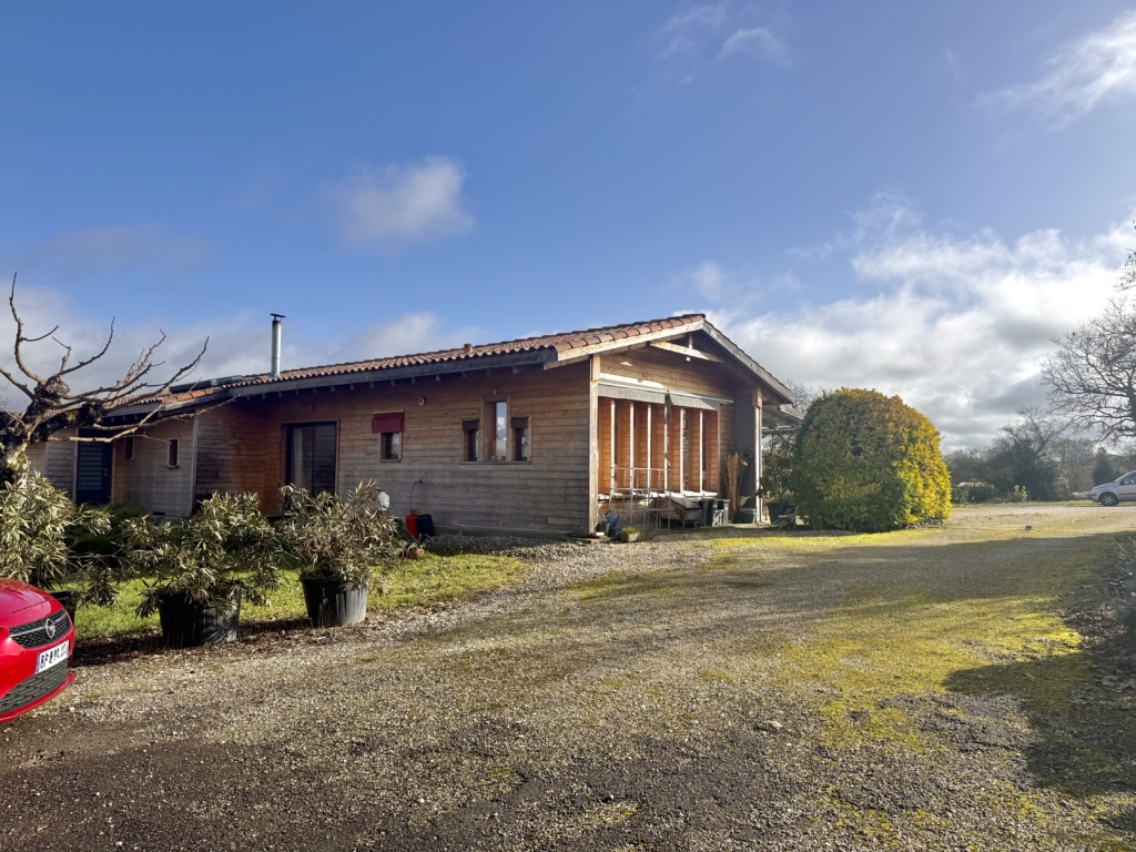 eco domaine with four dwellings