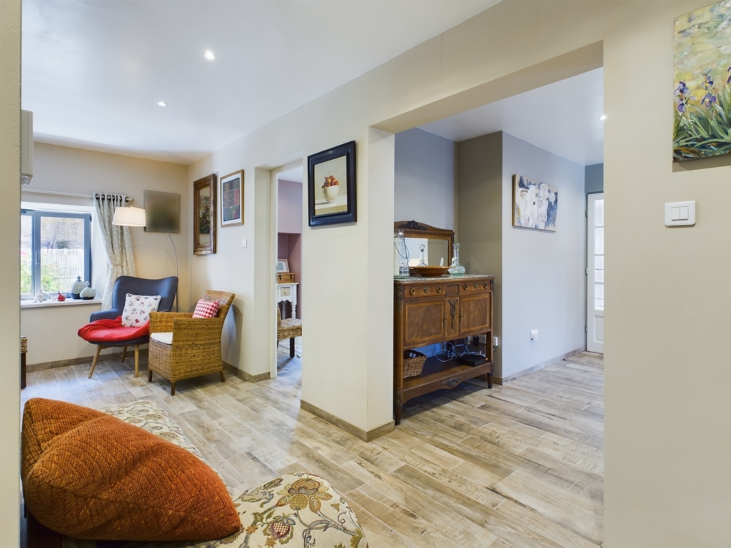 beautifully renovated 4 bed stone house