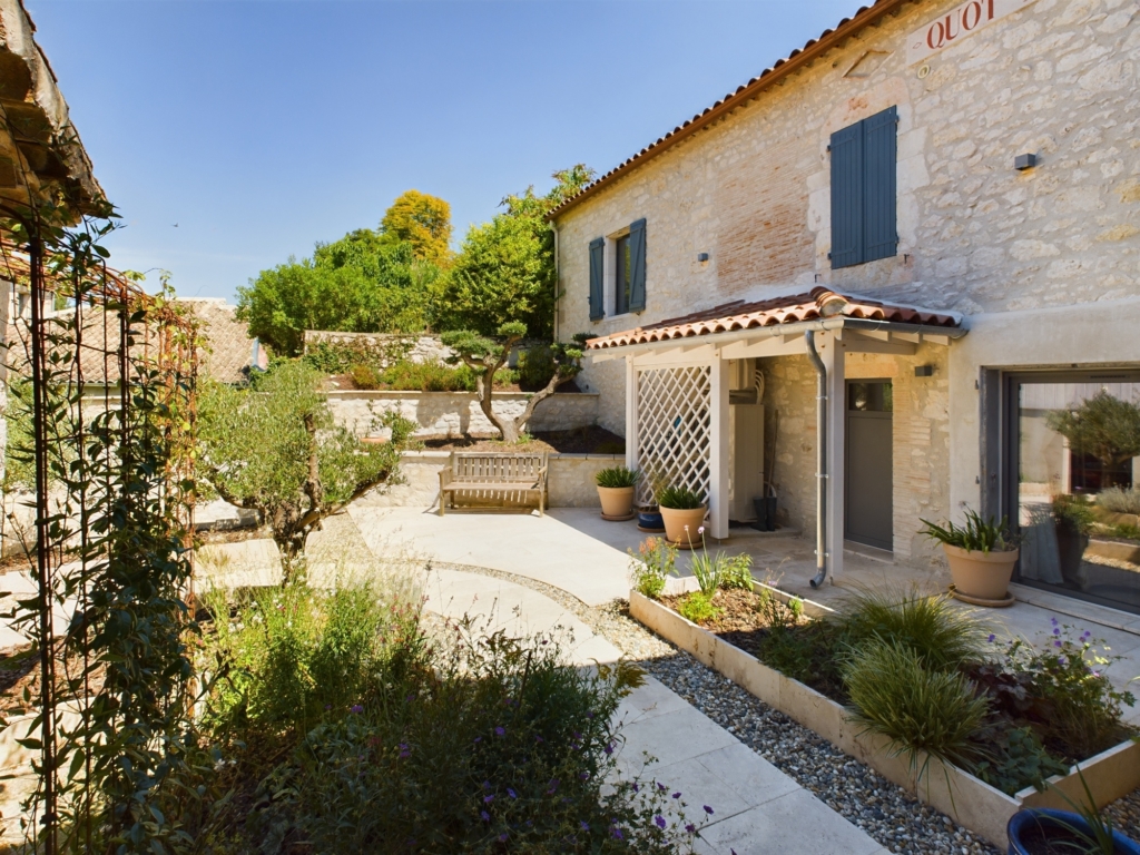 Beautiful 4 bed house 