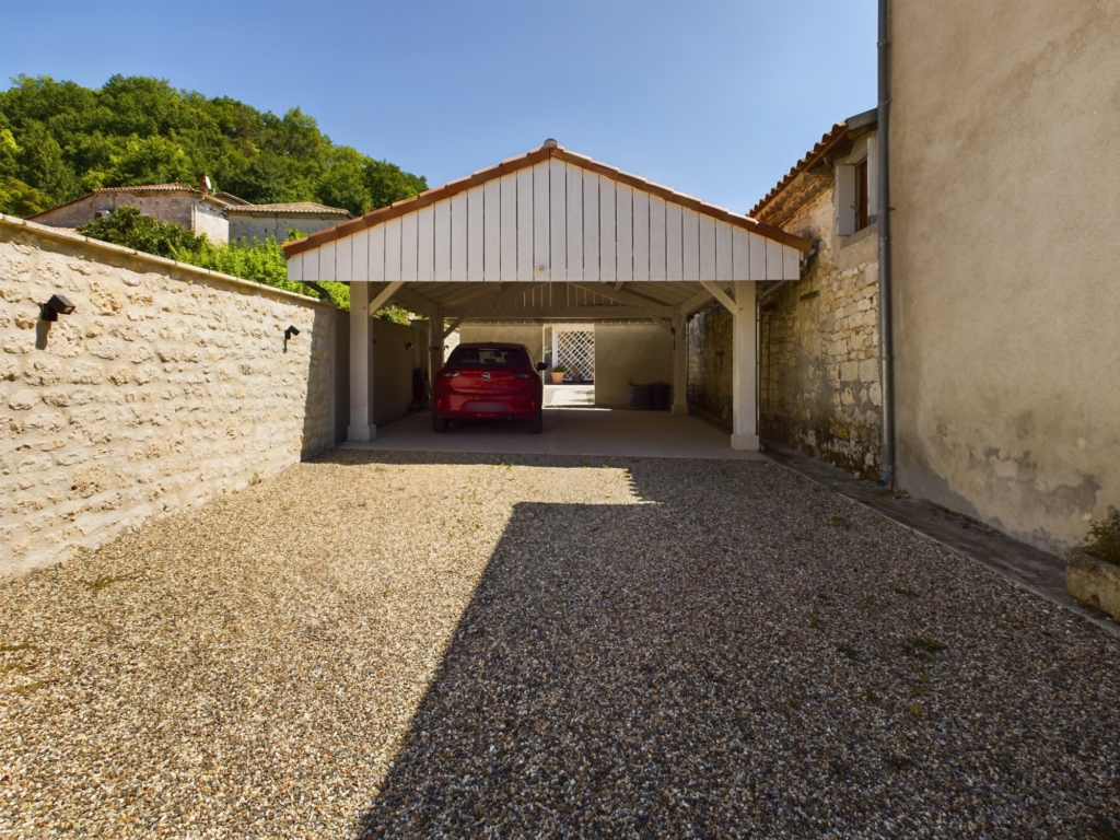 Beautiful 4 bed house 