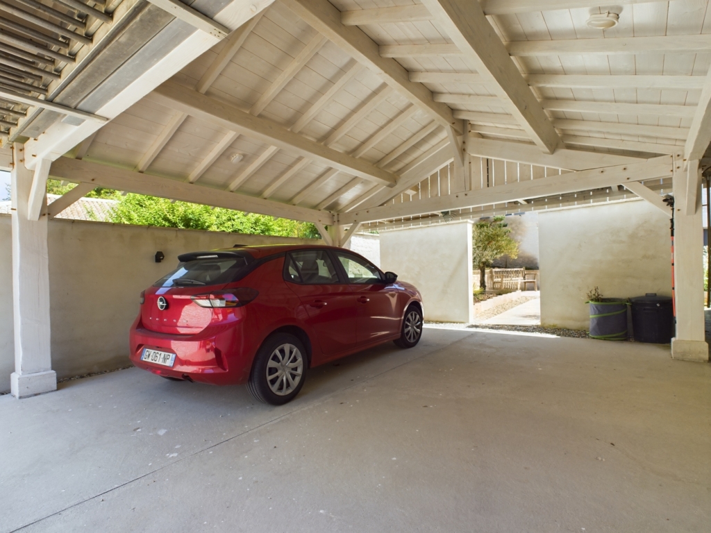 Beautiful 4 bed house 