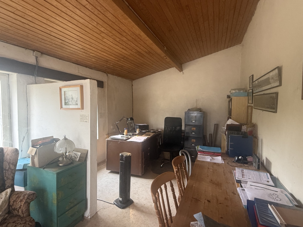 Charming 4 bed stone house