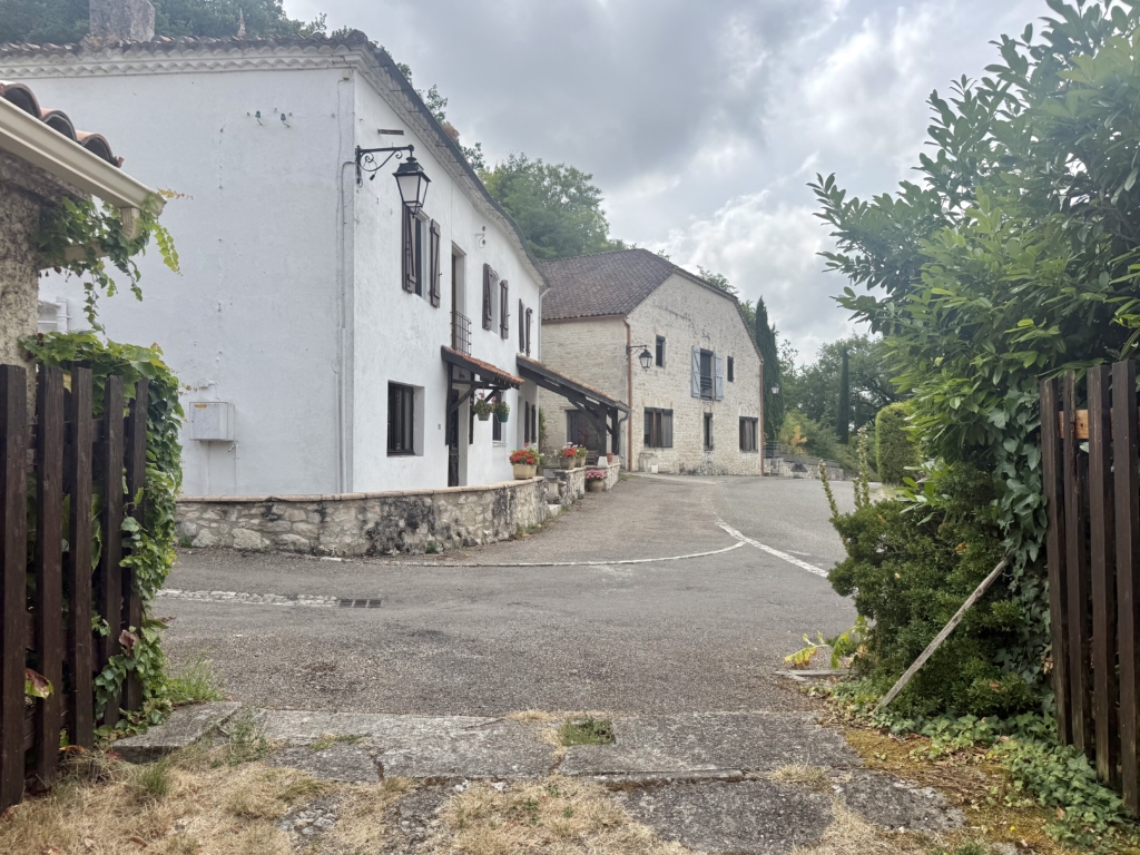 Charming 4 bed stone house