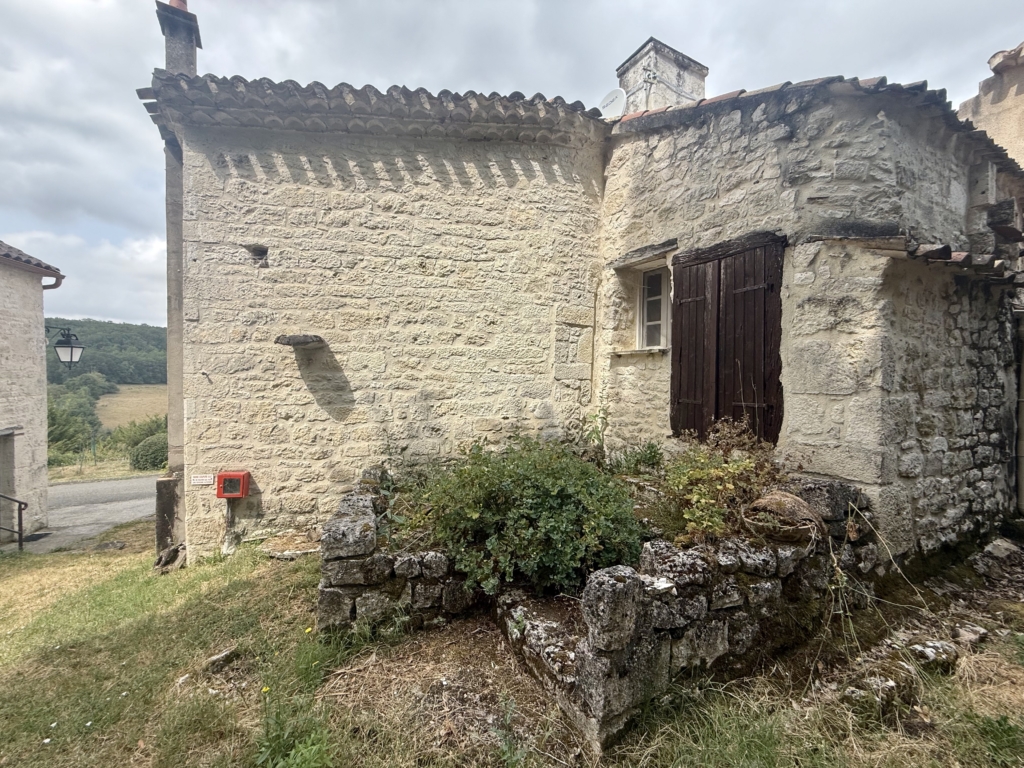 Charming 4 bed stone house