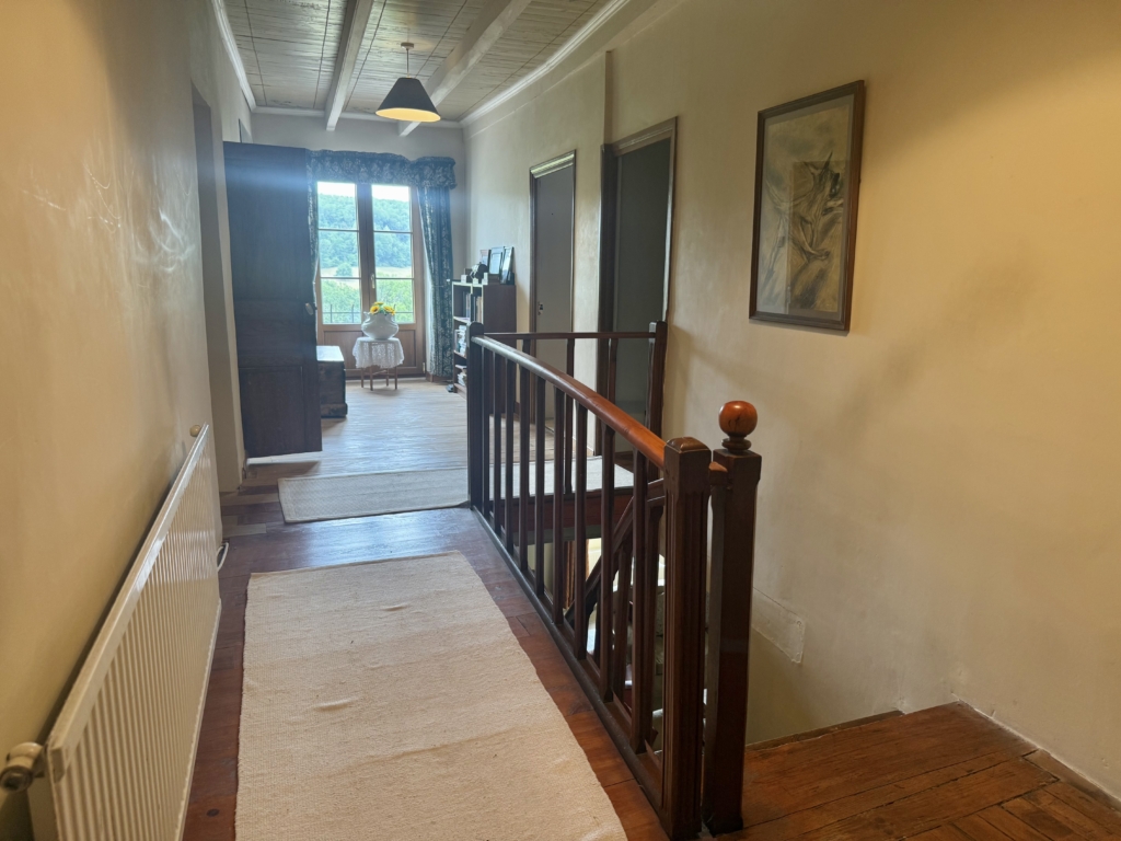 Charming 4 bed stone house