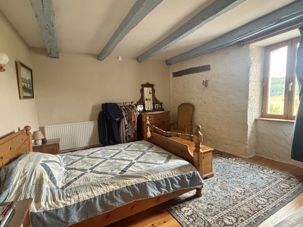 Charming 4 bed stone house