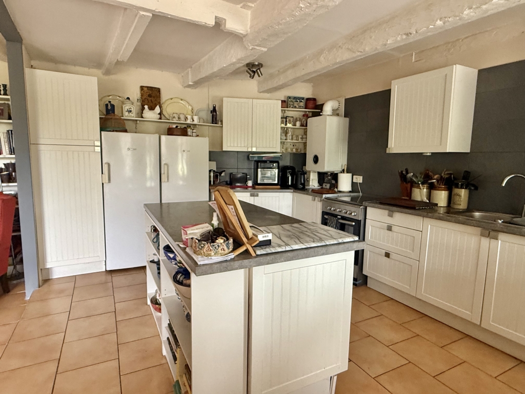Charming 4 bed stone house