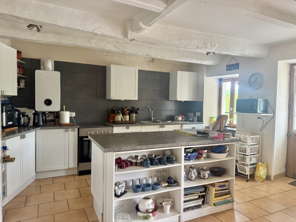 Charming 4 bed stone house