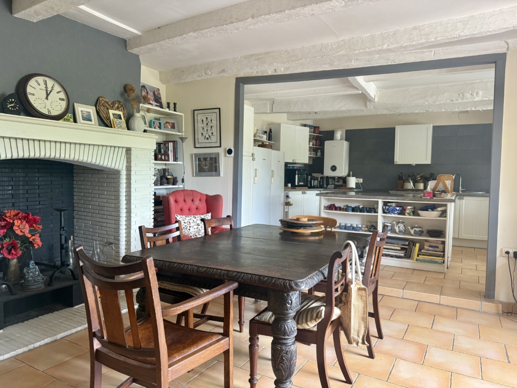 Charming 4 bed stone house