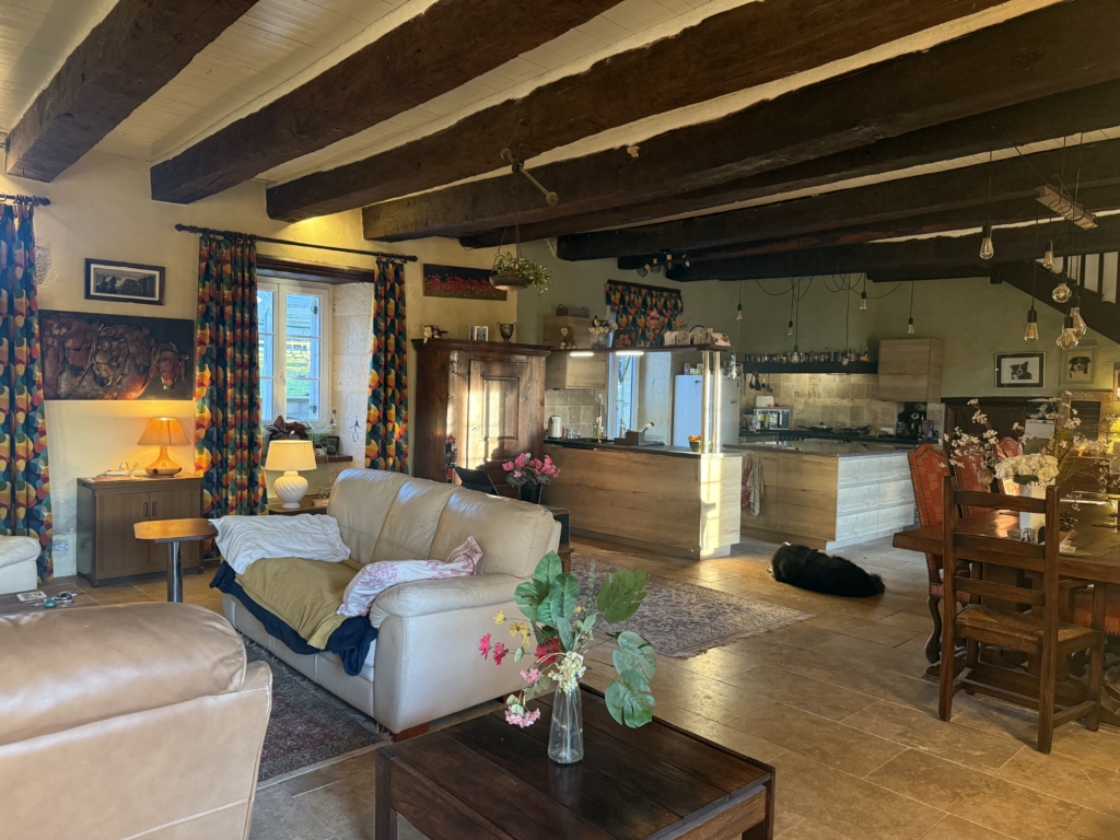 Superb Equestrian Property
